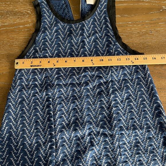 Anthropologie Postmark Top Womens Extra Small XS Rayon Textured Sleeveless Blue - Picture 9 of 12